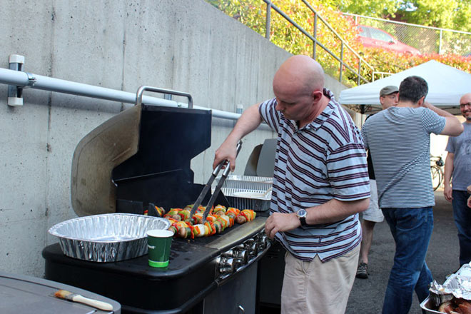 Frankie feeds the masses