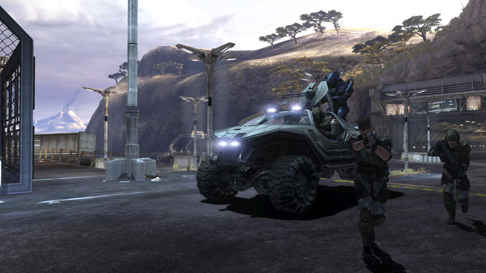 So, Halo 3 is a pretty cool game (2) *IMG* *VID*